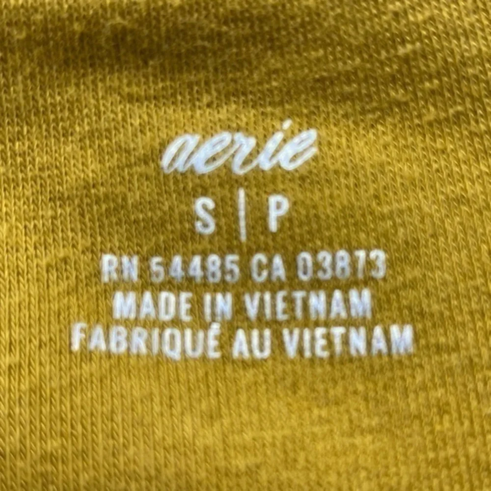 Aerie Long Sleeve Sweater in Mustard/Yellow Size Small‎ Women's - Picture 6 of 7